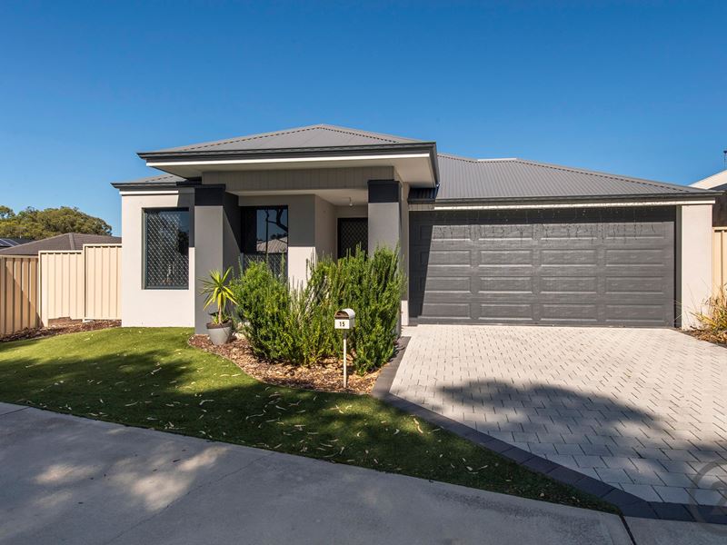 15 Worlington Loop, Meadow Springs