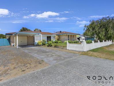 2 Mckenzie Rd, Shoalwater WA 6169