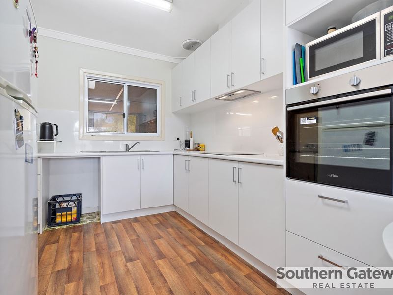 34 Galliers Avenue, Armadale