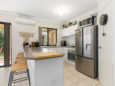 4/40 Mica Mews Street, Wattle Grove WA 6107