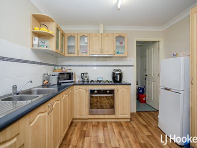 24 Ballina Way, Armadale WA 6112