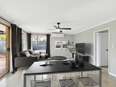 8 Coachwood Gardens, Ballajura WA 6066