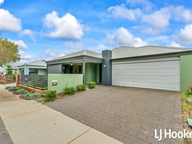 33 Strathclyde Circuit, Champion Lakes WA 6111