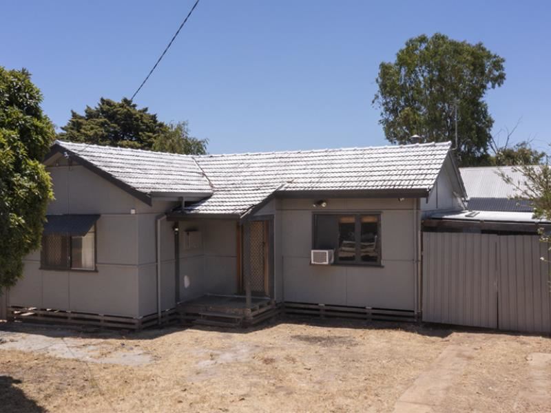 93 Fox  Street, Narrogin