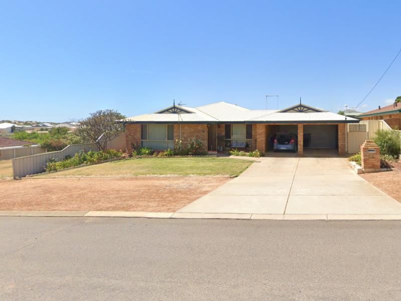 32 Whitworth Drive, Sunset Beach