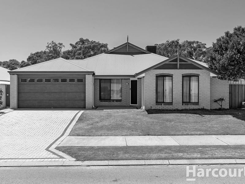 11 Champlain Road, Secret Harbour