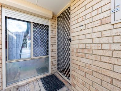 37/6-8 Sepia Court, Rockingham WA 6168