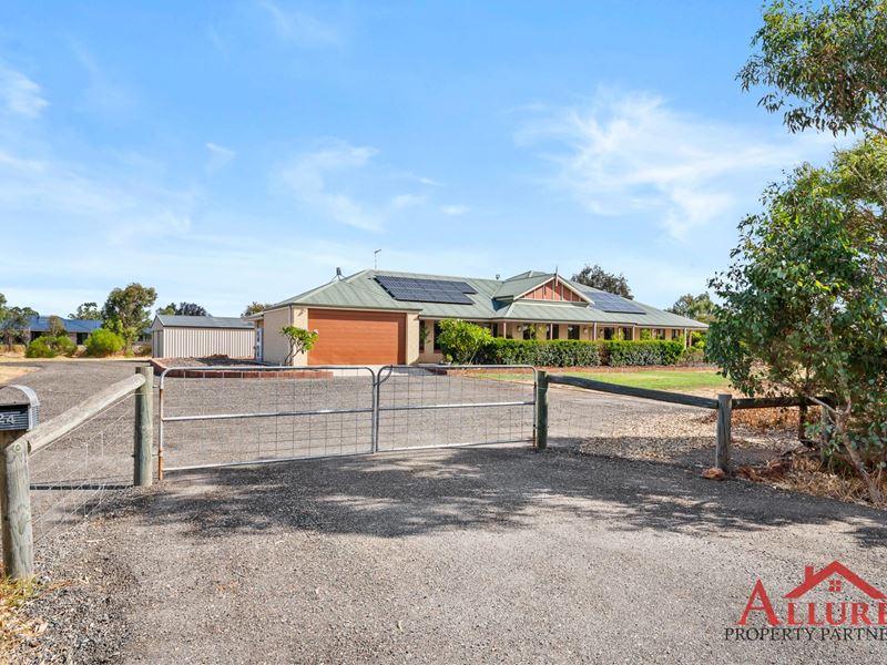 24 Lucca Lane, Oakford WA 6121