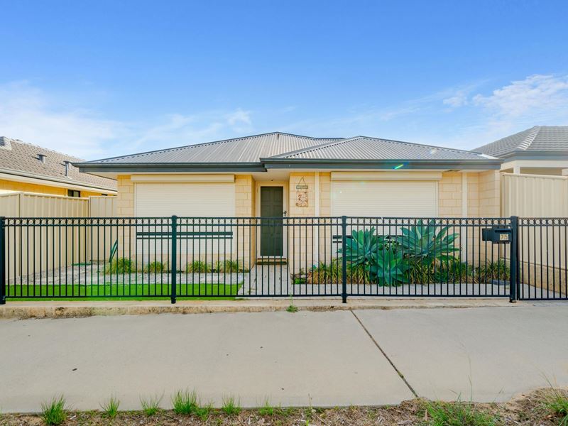 75 Lake Valley Drive, Lakelands