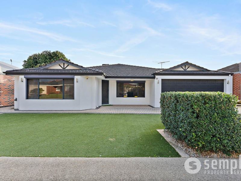 16 Sandleford Way, Hammond Park