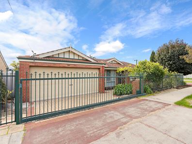 115 Roberts Road, Rivervale WA 6103