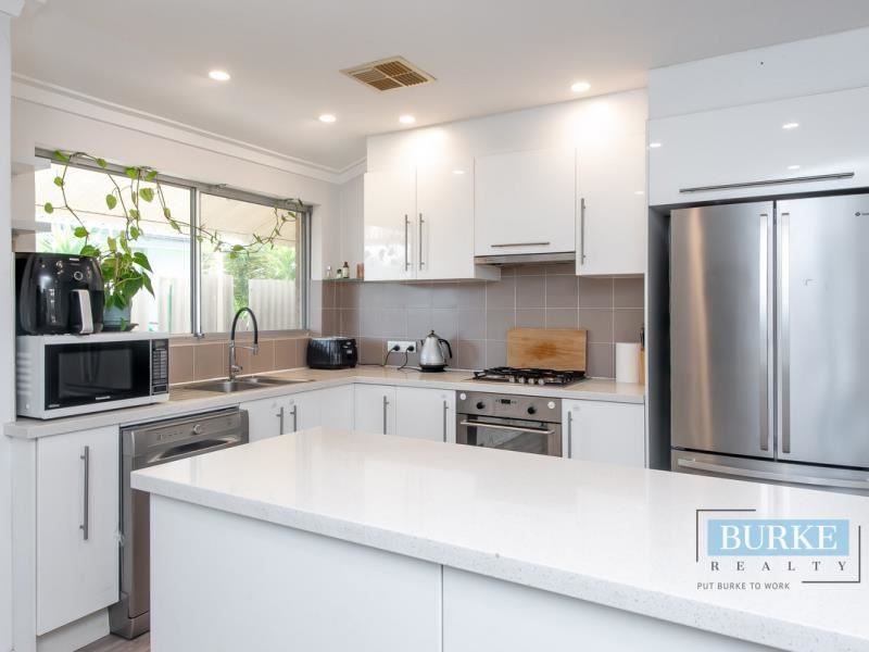 94 Giles Avenue, Padbury
