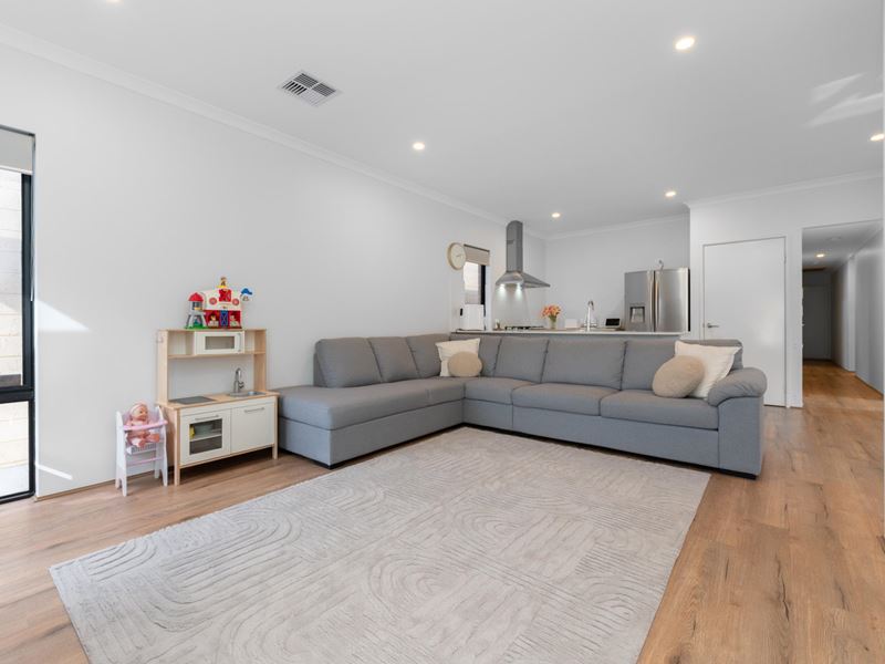 16 Gibbo Lane, Hammond Park