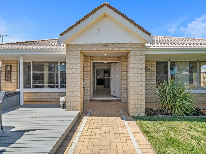 47 Carissa Turn, Halls Head WA 6210