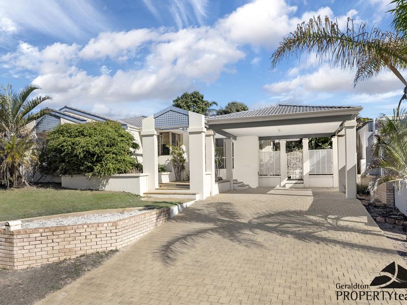 22 Eastcott Way, Tarcoola Beach