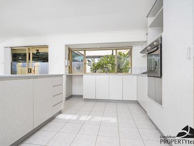 22 Eastcott Way, Tarcoola Beach WA 6530