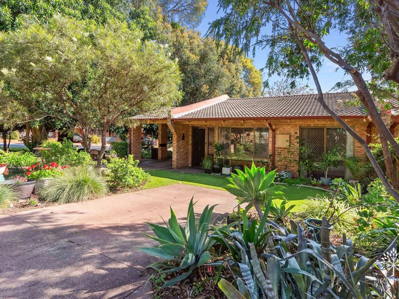 8/1 Poets Lane, Kalamunda