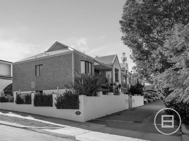 2/22 Knutsford Street, North Perth