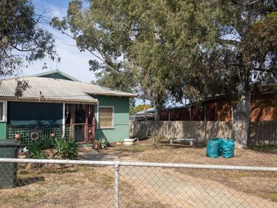 89 Todd Street, Merredin WA 6415