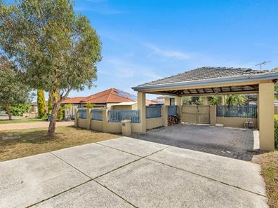 7 Koorooda Road, Nollamara WA 6061