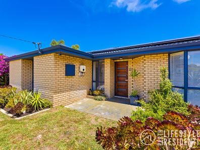 15 Forrest Grove, Two Rocks WA 6037