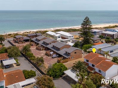 17/35B Halls Head Parade, Halls Head WA 6210