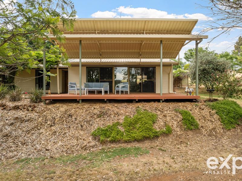 24 Railway Terrace, Bridgetown WA 6255