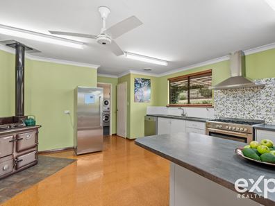 24 Railway Terrace, Bridgetown WA 6255