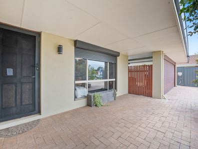 14 Darwin Place, Warnbro WA 6169