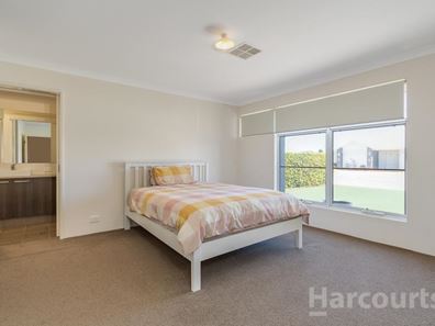 14 Framton Way, Madeley WA 6065