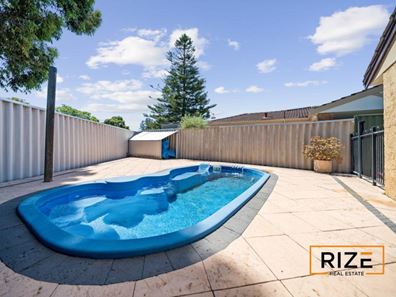 5B Jay Grove, Ballajura WA 6066