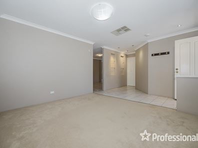 5 Banyan Close, Marangaroo WA 6064