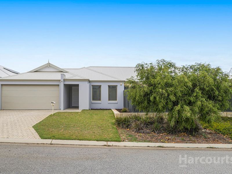 4 Cosmia Grove, Jindalee WA 6036
