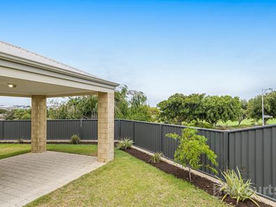 4 Cosmia Grove, Jindalee WA 6036