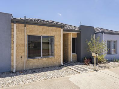 41 Kerkeri Heights, Lakelands WA 6180