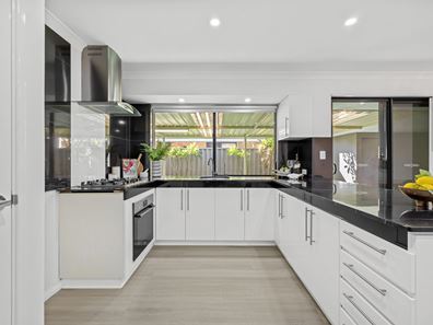 1/38 Lyall Street, Redcliffe WA 6104