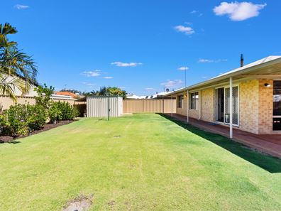 5 Lakes Close, South Yunderup WA 6208