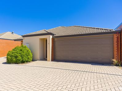 2/37 Sixth Road, Armadale WA 6112