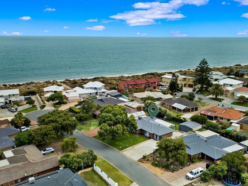 8 Quamby Court, Silver Sands WA 6210