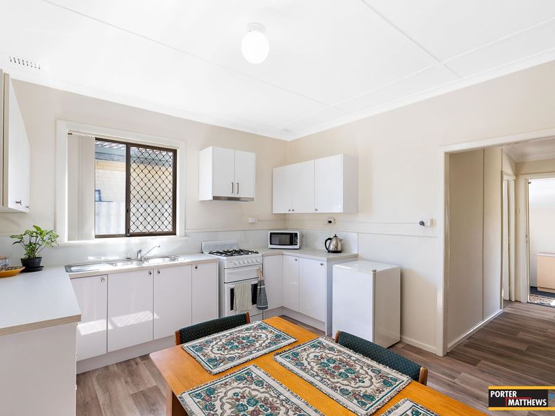 104A Jubilee Street, Beckenham WA 6107