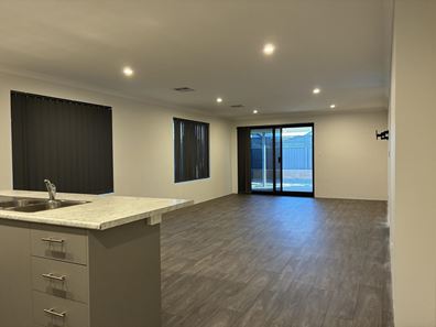 16 Sturrock Close, Hilbert WA 6112