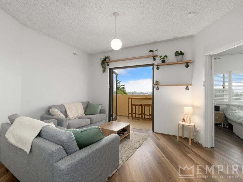 3/43 Kinsella Street, Joondanna WA 6060