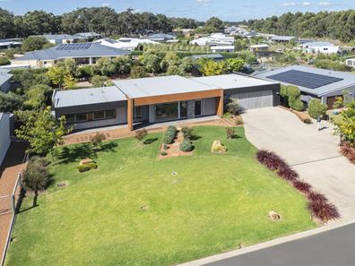 5 Brookside Boulevard, Cowaramup WA 6284