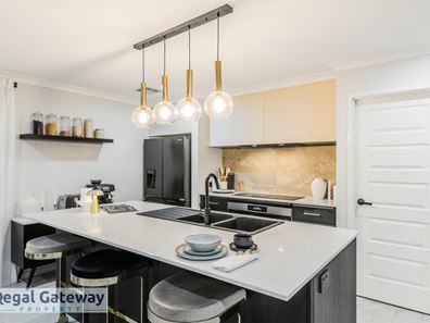 14 Kenby Chase, Wandi WA 6167