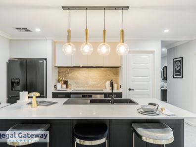 14 Kenby Chase, Wandi WA 6167