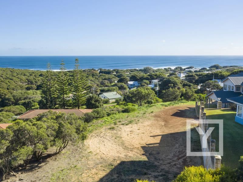 7 Wardanup Crescent, Yallingup