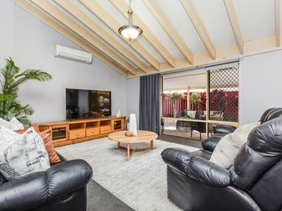 9 Muirhead Way, Kingsley WA 6026