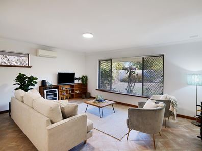 18 Buntine Road, Wembley Downs WA 6019