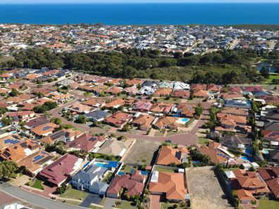 39 Whitecliffe Square, Iluka WA 6028