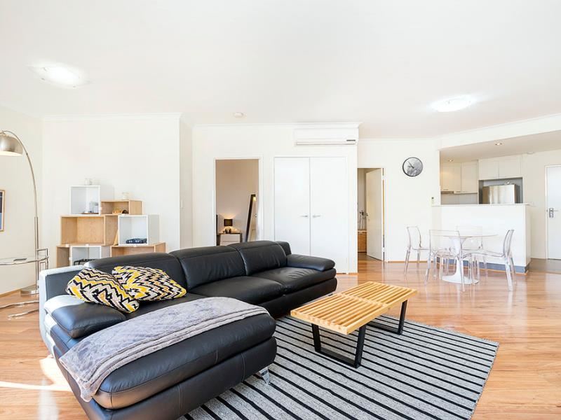 49/150 Stirling Street, Perth